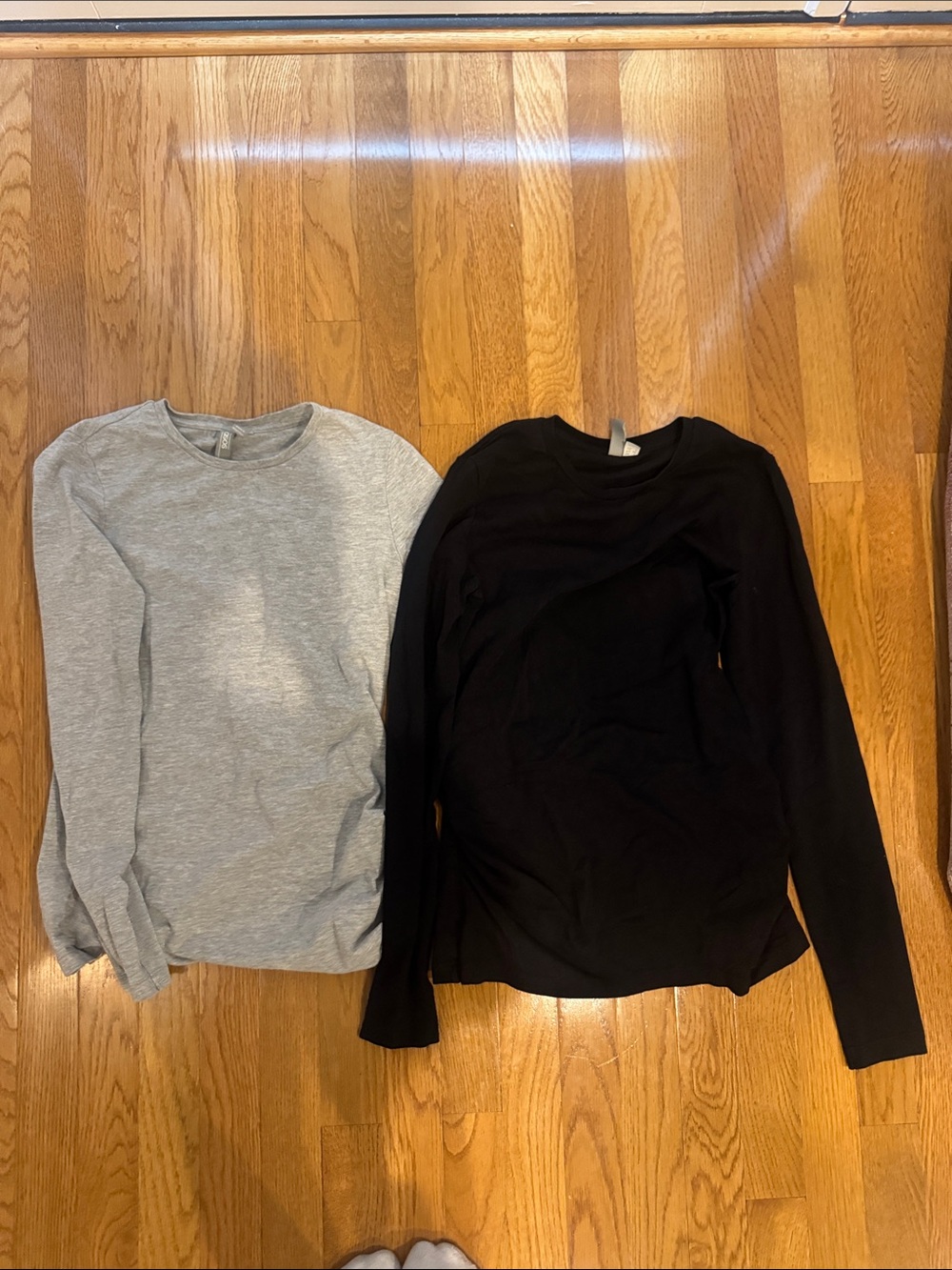 ASOS Maternity Long Sleeve Crew Neck Tops in Gray and Black